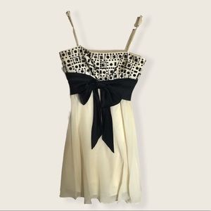 BCBGMAXAZRIA Ivory/Black Silk Chiffon Beaded Dress